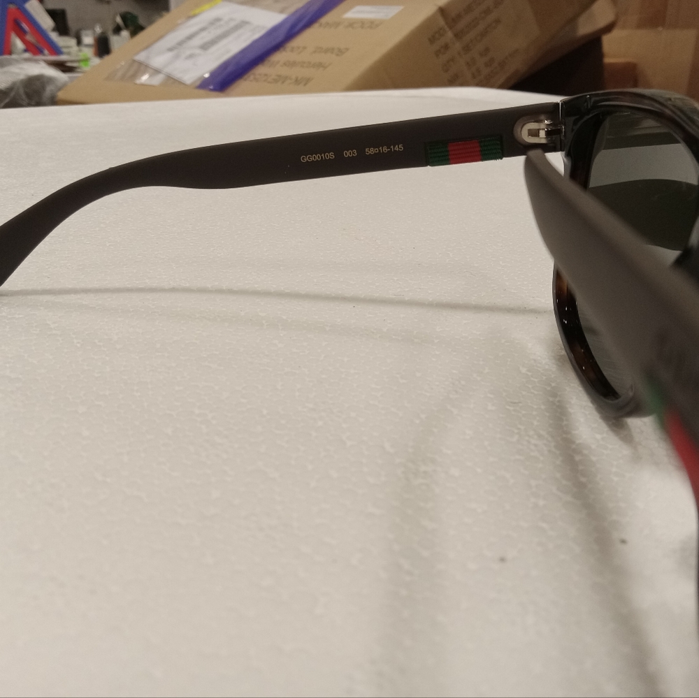 Gucci Sunglasses mens - Picture 3 of 4